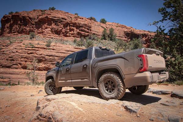 ICON Vehicle Dynamics - ICON 2022-2023 Toyota Tundra, 0-1" Lift, Rear 2.0 VS Shock 58516